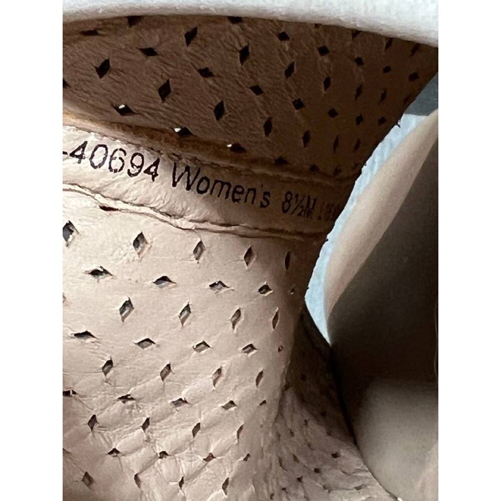 Johnson & Murphy cream perforated wedge slides Cream 8.5 Medium S000102 - Picture 9 of 11